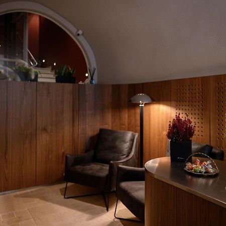 Rudolfo Hotel リヴィウ エクステリア 写真