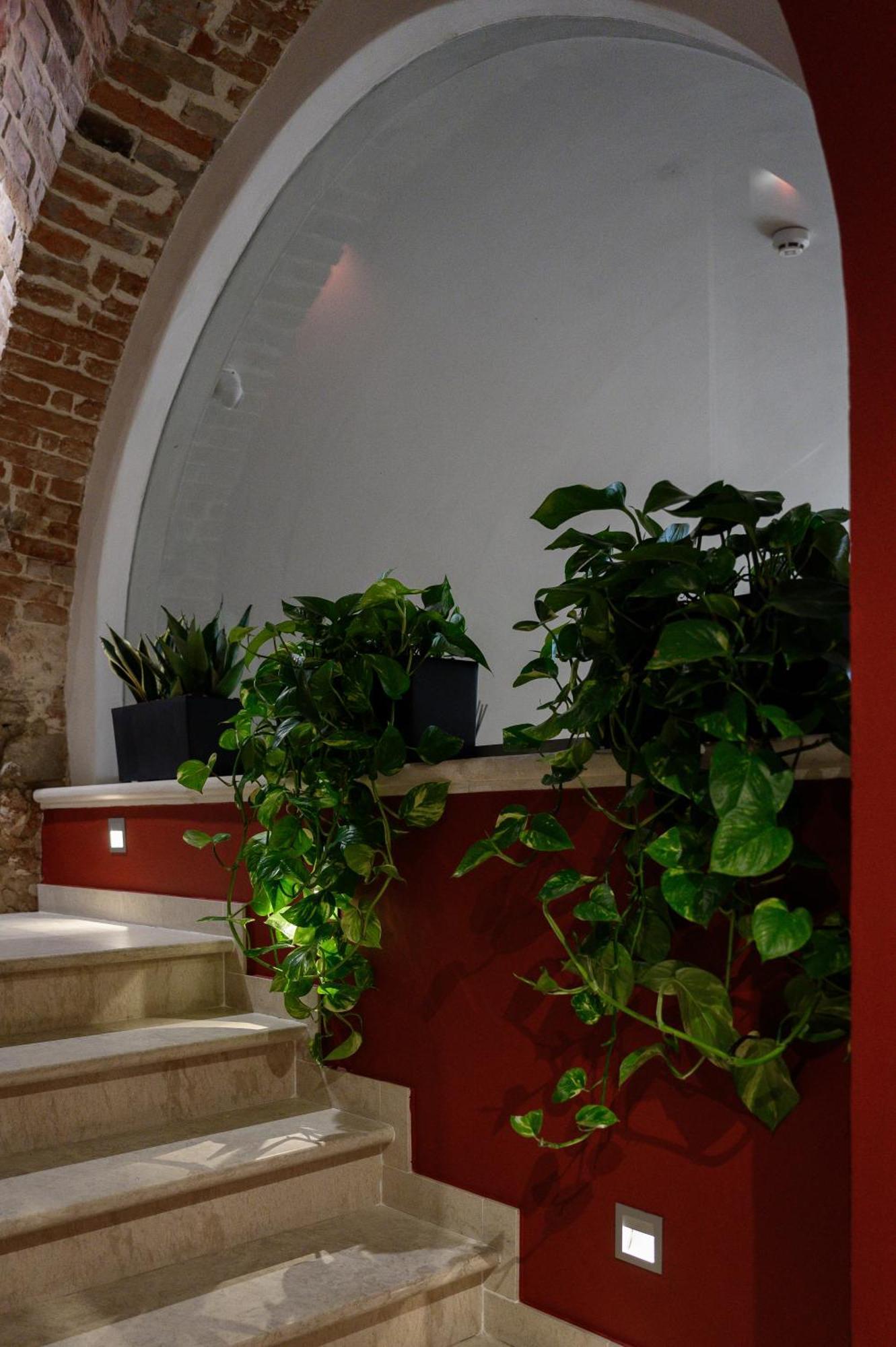 Rudolfo Hotel リヴィウ エクステリア 写真