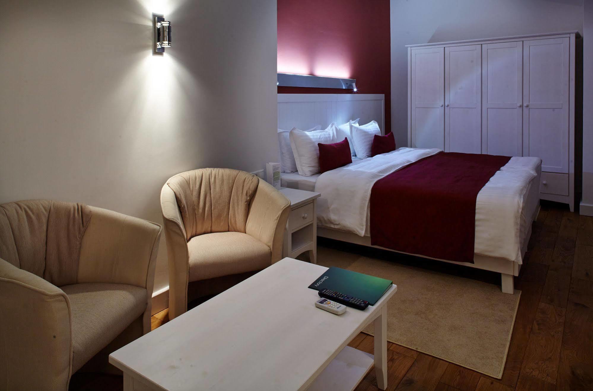 Rudolfo Hotel リヴィウ エクステリア 写真