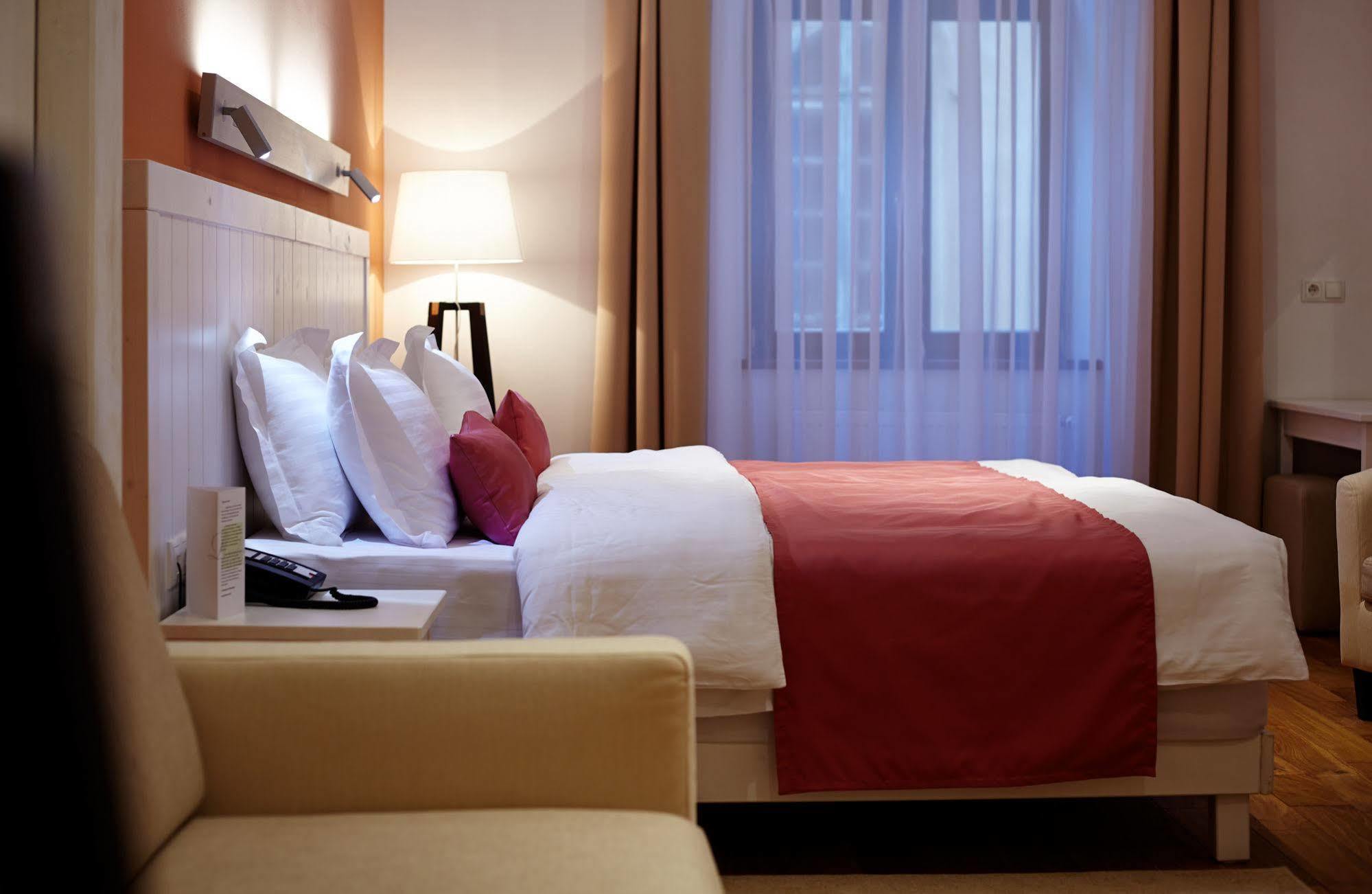 Rudolfo Hotel リヴィウ エクステリア 写真